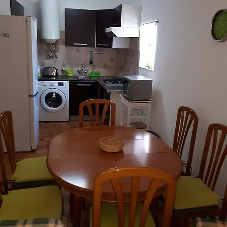 Edificio Vaumar Arcoliz Apartamento *